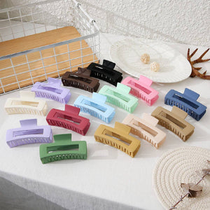 Solid Rectangular Hair Claw: ONE SIZE / BGE