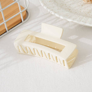 Solid Rectangular Hair Claw: ONE SIZE / BGE